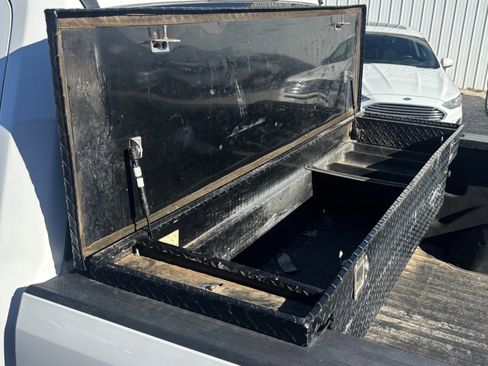 Certified 2021 Ford F250 XLT w/ XLT Value Package image 10