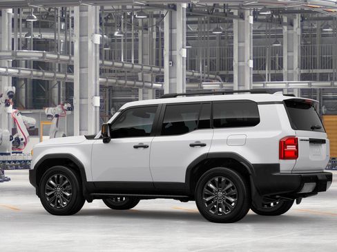 New 2026 Toyota Land Cruiser image 5