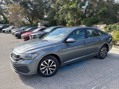 Used 2024 Volkswagen Jetta S image 3