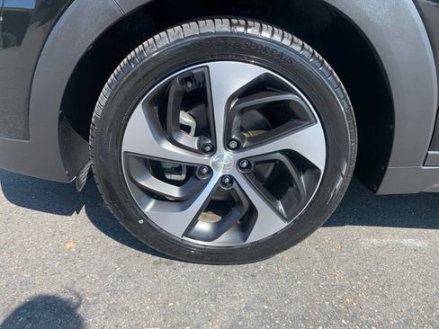 Used 2016 Hyundai Tucson Limited w/ Option Group 03 FWD image 11