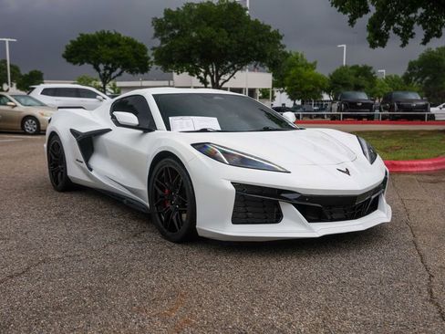 Used 2025 Chevrolet Corvette Z06 image 6