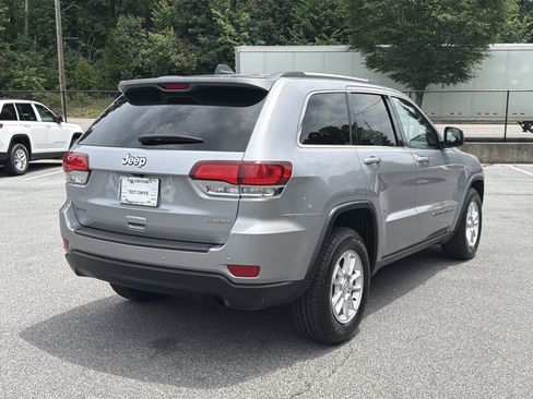 Used 2020 Jeep Grand Cherokee Laredo RWD image 8