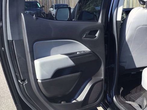 Used 2019 GMC Canyon 2WD Crew Cab w/ Convenience Package image 11