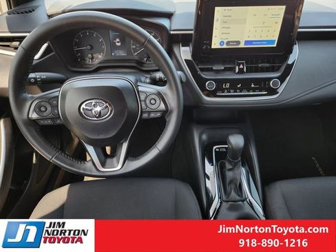 Used 2024 Toyota Corolla SE FWD image 27