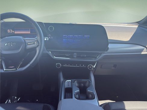 Used 2025 Chevrolet Equinox EV RS AWD/4WD image 10