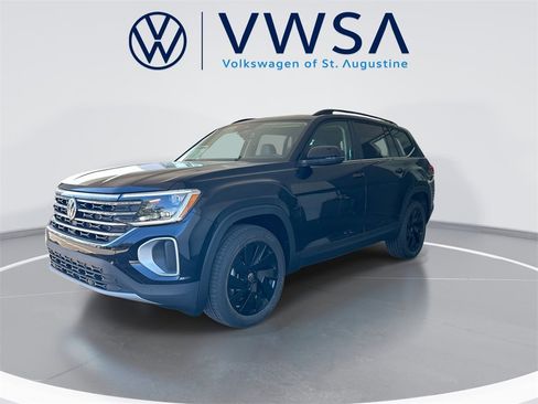 New 2026 Volkswagen Atlas SE image 3