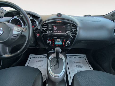 Used 2016 Nissan Juke SV image 11