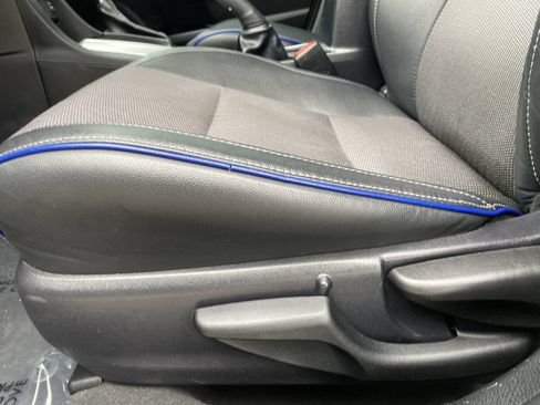 Used 2019 Toyota Corolla SE w/ Carpet Mat Package (TMS) FWD image 23