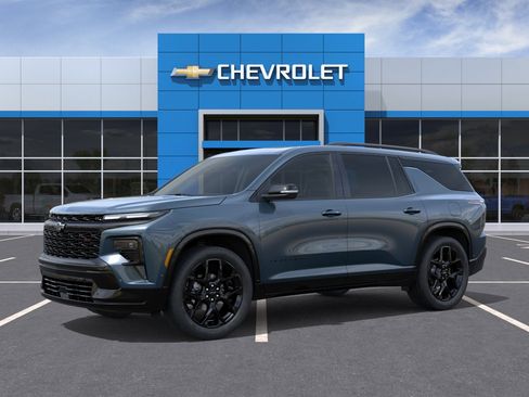 New 2026 Chevrolet Traverse RS w/ LPO, Floor Liner Package AWD/4WD image 2