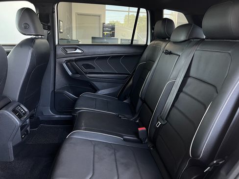 Used 2022 Volkswagen Tiguan SEL R-Line AWD/4WD image 23