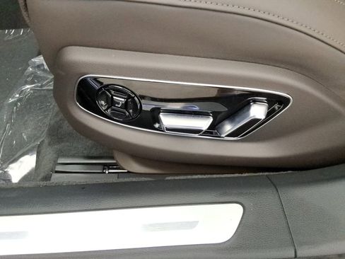 New 2025 Audi A8 L 3.0T image 22