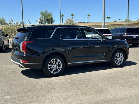 Used 2022 Hyundai Palisade SE FWD image 5
