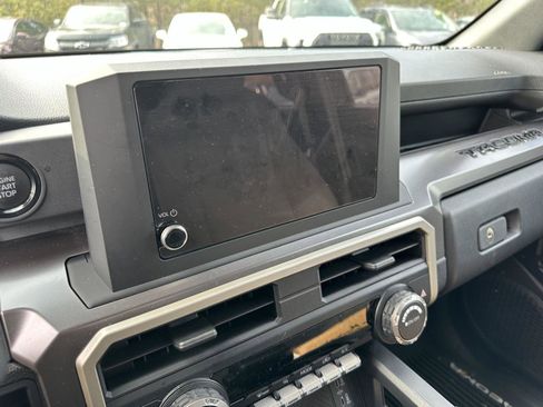 Certified 2025 Toyota Tacoma SR5 image 12