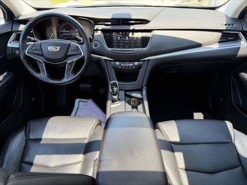 Used 2019 Cadillac XT5 Luxury AWD/4WD image 16