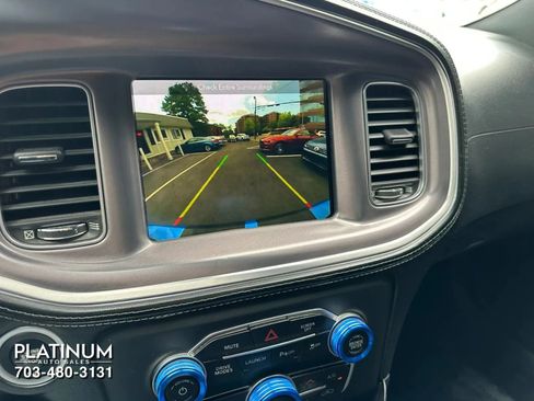 Used 2019 Dodge Charger Scat Pack w/ Plus Group RWD image 9