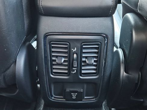 Used 2022 Jeep Grand Cherokee Laredo X AWD/4WD image 27