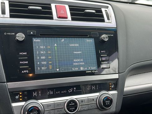 Used 2015 Subaru Outback 2.5i Premium image 17