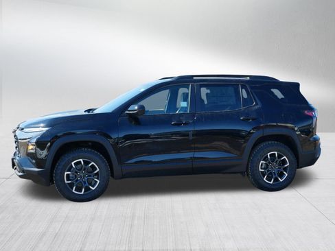 New 2026 Chevrolet Equinox ACTIV w/ Convenience Package III AWD/4WD image 2