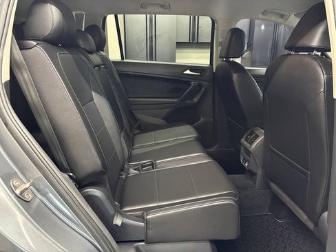 Used 2019 Volkswagen Tiguan SE w/ 3rd Row Seat Package AWD/4WD image 22