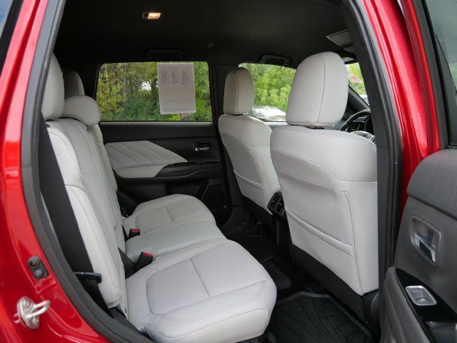 Used 2022 Mitsubishi Outlander SEL AWD/4WD image 9