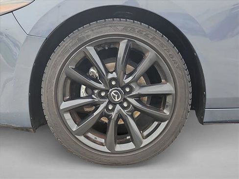 Used 2020 MAZDA MAZDA3 Hatchback w/ Premium Package FWD image 22
