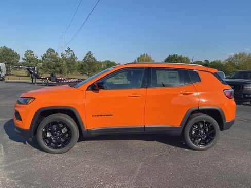 New 2026 Jeep Compass Altitude AWD/4WD image 4
