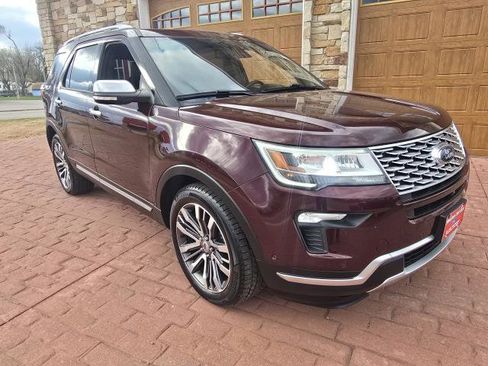 Used 2018 Ford Explorer Platinum AWD/4WD image 1