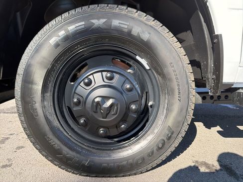 New 2026 RAM 3500 Tradesman AWD/4WD image 14