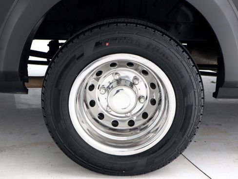 Used 2022 Ford Transit 350 XLT image 32