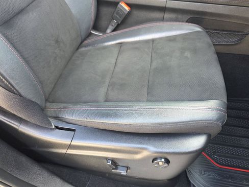 Used 2021 Dodge Durango R/T w/ Blacktop Package RWD image 28