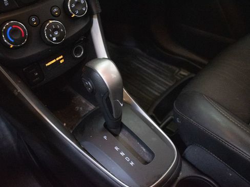 Used 2017 Chevrolet Trax LT w/ LT Convenience Package AWD/4WD image 17