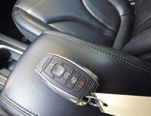 Used 2019 Lincoln MKC Premiere FWD image 29
