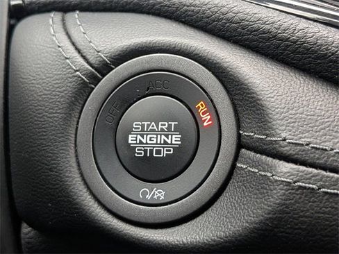 Used 2022 Dodge Durango GT image 30