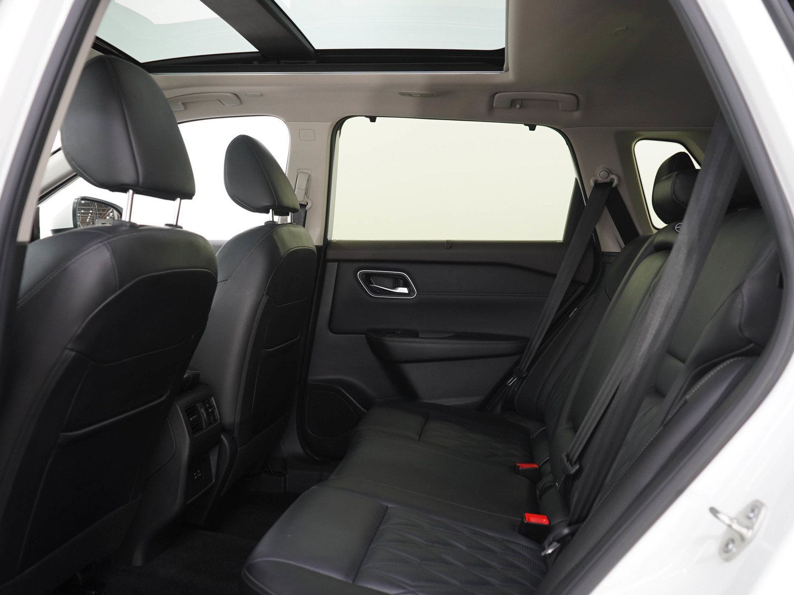 Used 2023 Nissan Rogue Platinum AWD/4WD image 15