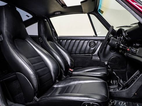 Used 1989 Porsche 911 Carrera RWD image 22