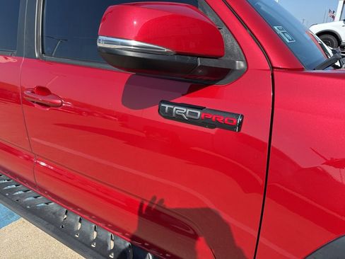 Used 2017 Toyota Tacoma TRD Pro image 6