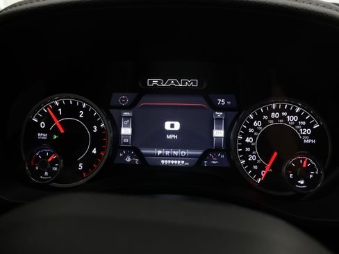 Used 2024 RAM 2500 Laramie AWD/4WD image 10