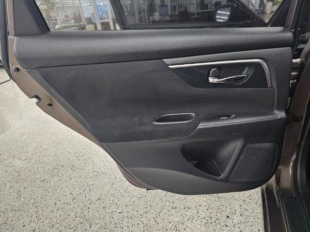 Used 2014 Nissan Altima 2.5 FWD image 32
