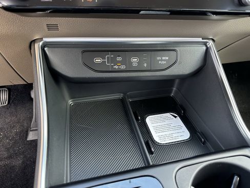 New 2026 Kia Carnival SX FWD image 24