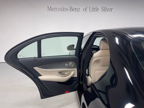 Used 2023 Mercedes-Benz E 350 4MATIC Sedan image 23