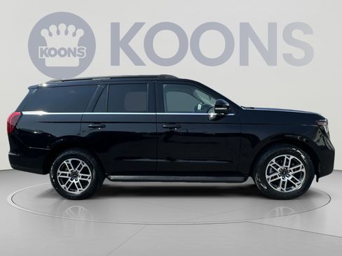 Certified 2025 Ford Expedition Active AWD/4WD image 12