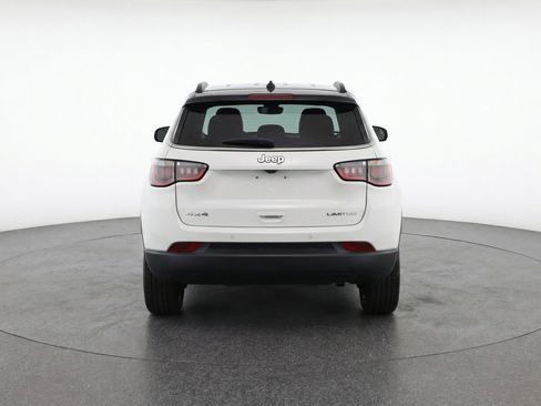 Used 2025 Jeep Compass Limited image 7