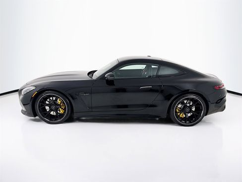 Used 2025 Mercedes-Benz AMG GT 63 image 5