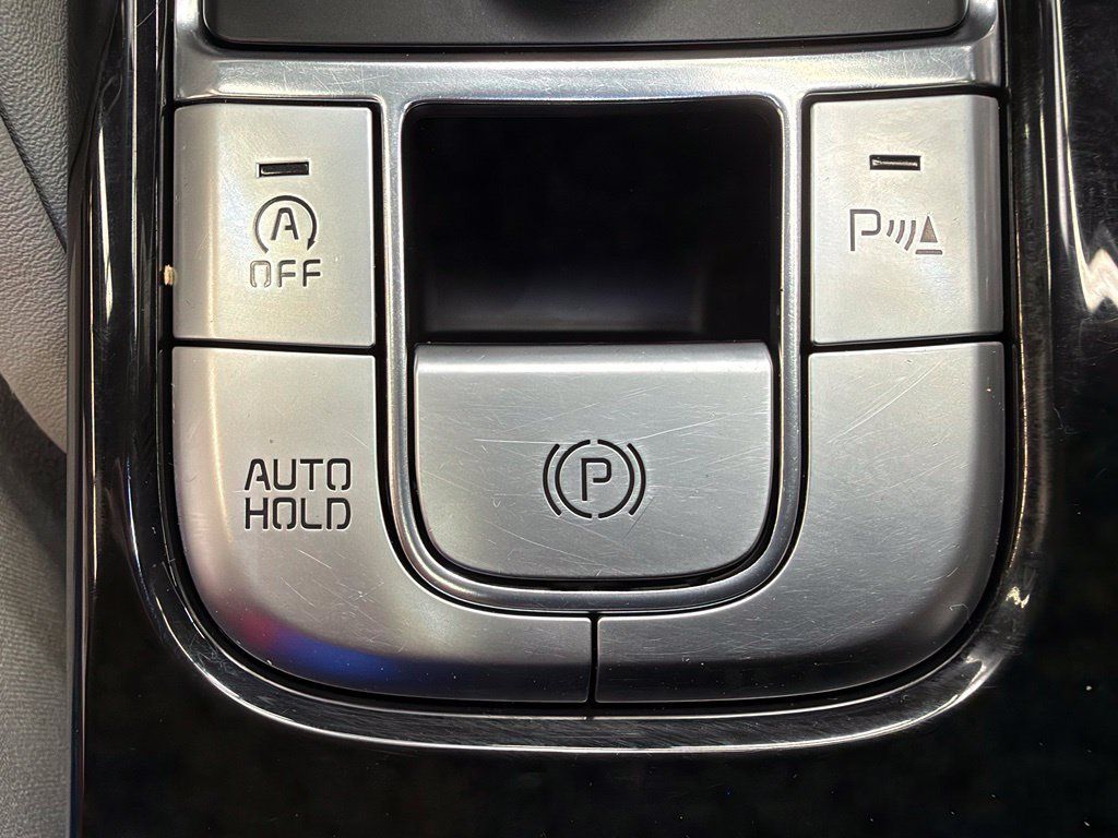 Used 2023 Kia Telluride EX w/ EX Captain's Chair Package AWD/4WD image 31