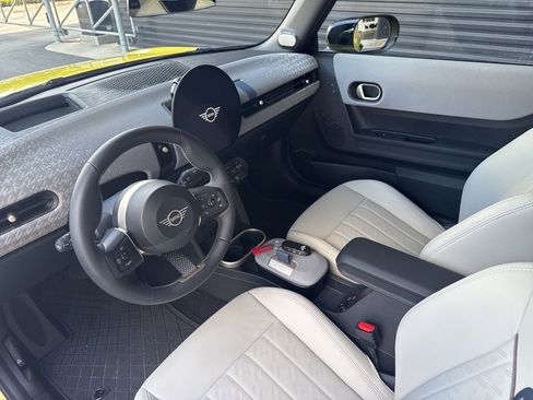 Used 2025 MINI Cooper S image 4