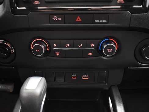 Used 2023 Nissan Frontier SV image 35