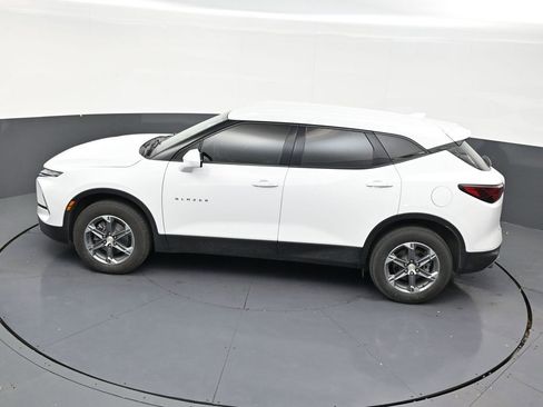 Used 2023 Chevrolet Blazer LT FWD image 13