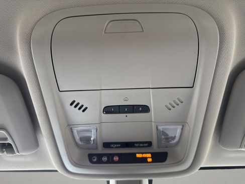 Used 2018 Buick Regal Preferred w/ Sights and Sounds Package image 20