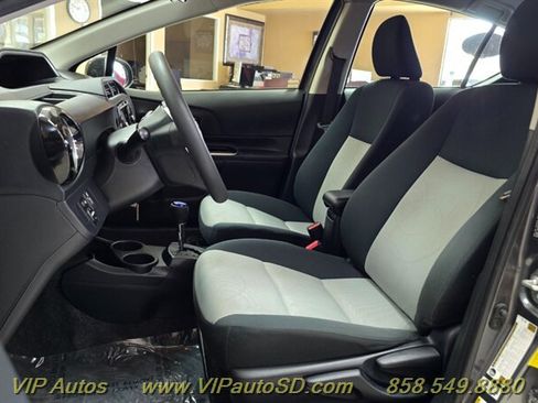 Used 2016 Toyota Prius C Two FWD image 15