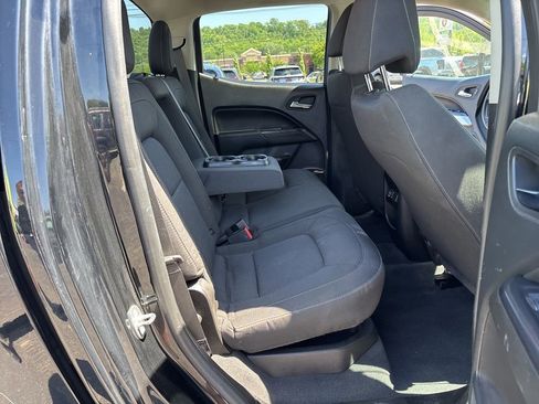 Used 2022 Chevrolet Colorado LT AWD/4WD image 29